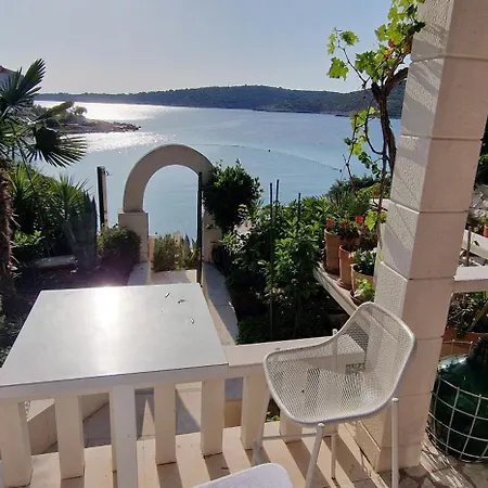Vila Dalmatia Kanica Sevid